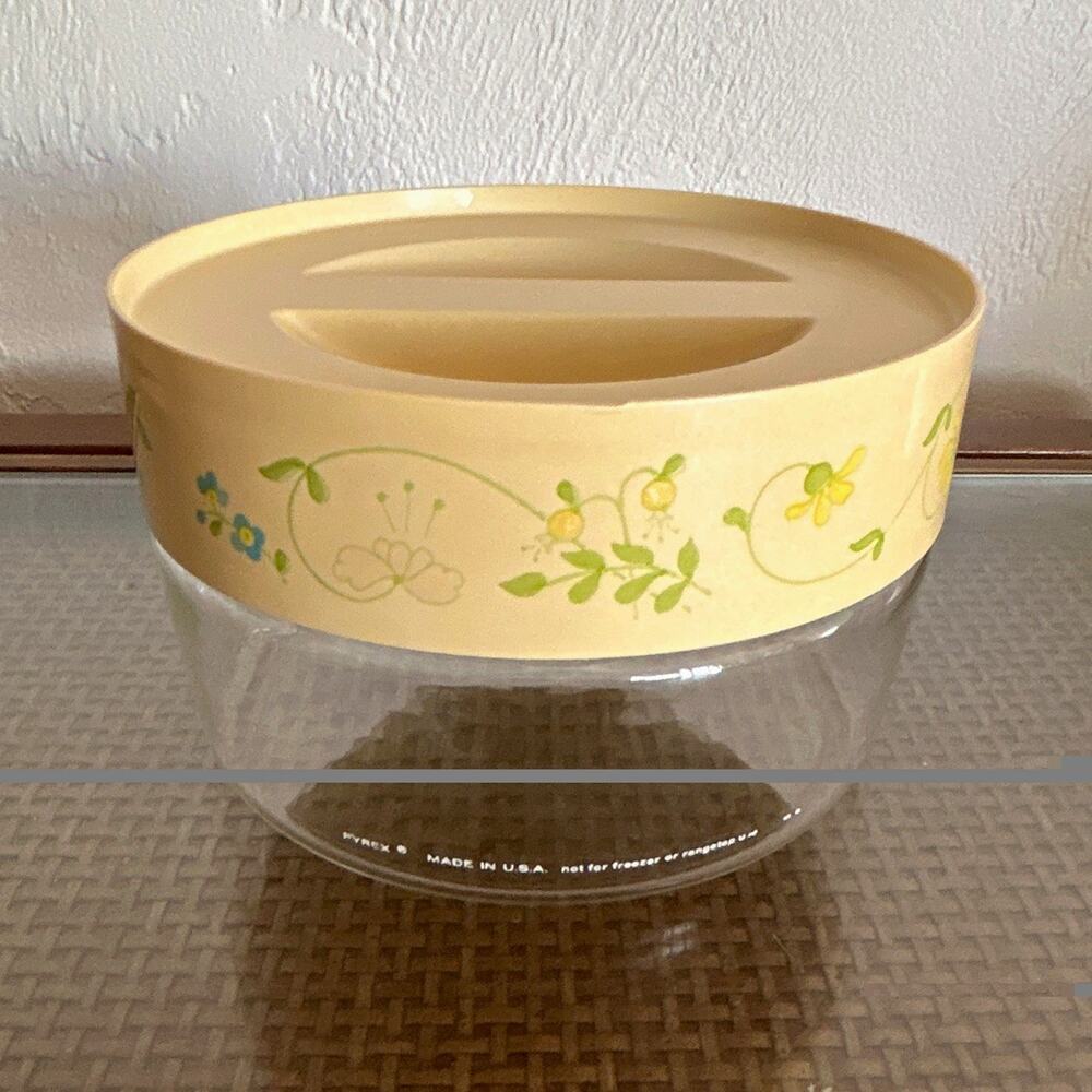 Pyrex 1.5 Qt Clear Glass Bowl w/ Floral Beige Store and See Vintage Round Lid